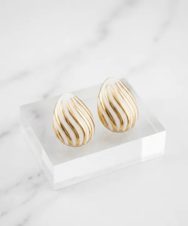 White_Stainless_Steel_Wave_Enamel_Stud_Earrings_For_Women