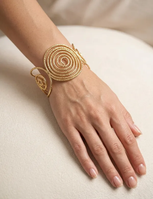 Gold_Stainless_Steel_Spiral_Textured_Statement_Cuff_For_Women