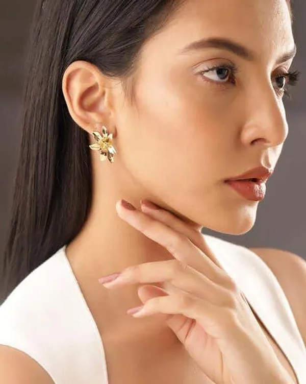 Gold_Cat-Eye_Stone_Floral_Bloom_Stud_Earrings_For_Women