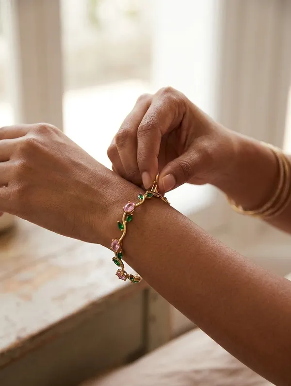 Gold_Stainless_Steel_Tulip_Floral_Cuff_Bracelet_For_Women