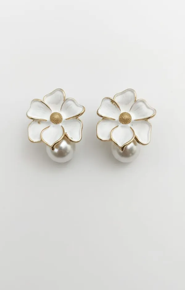 White_Enamel_Floral_Pearl_Drop_Stud_Earrings_For_Women