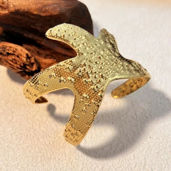 Gold_Stainless_Steel_Starfish_Statement_Cuff_For_Women