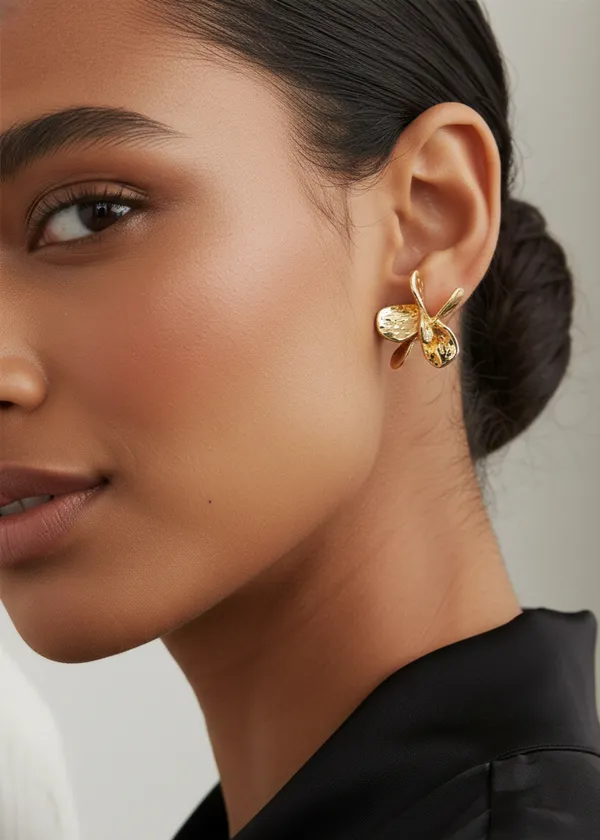 Gold_Stainless_Steel_Hammered_Bloom_Floral_Stud_Earrings_For_Women