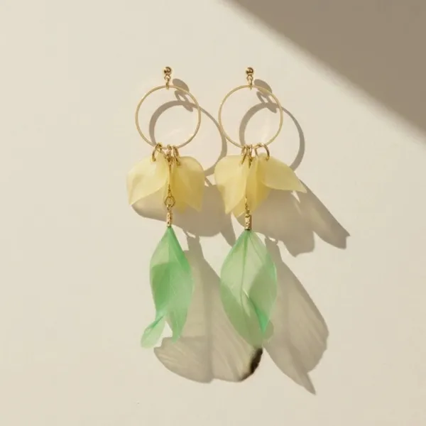Gold_Alloy_Feather_Petal_Hoop_Dangle_Earrings_For_Women