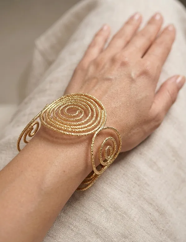 Gold_Steel_Spiral_Textured_Diamond-Cut_Statement_Cuff_For_Women