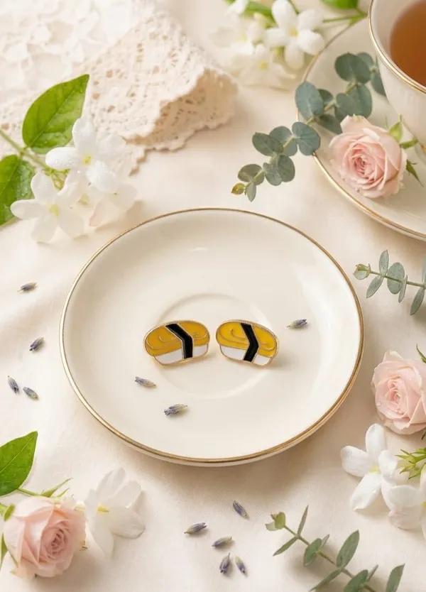 Gold_Alloy_Sushi_Enamel_Stud_Earrings_For_Women