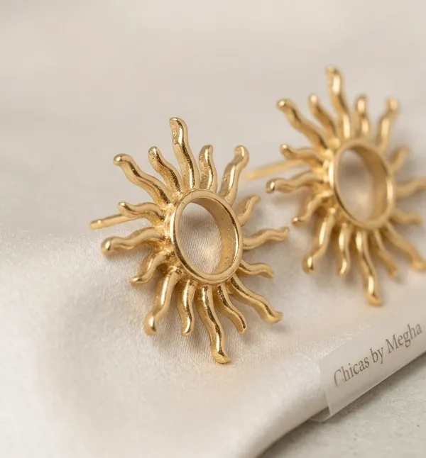 Gold_Alloy_Sun_Flare_Stud_Earrings_For_Women
