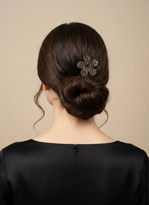 Black_Rhinestone_Bead_Floral_Alligator_Hair_Clip_For_Women