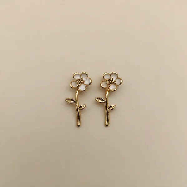 Gold_Stainless_Steel_Enamel_Floral_Stud_Earrings_For_Women