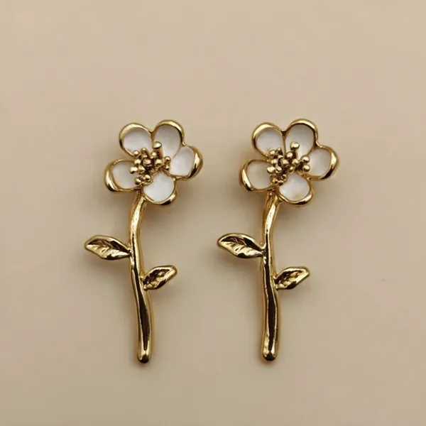 Gold_Enamel_Floral_Drop_Earrings_For_Women