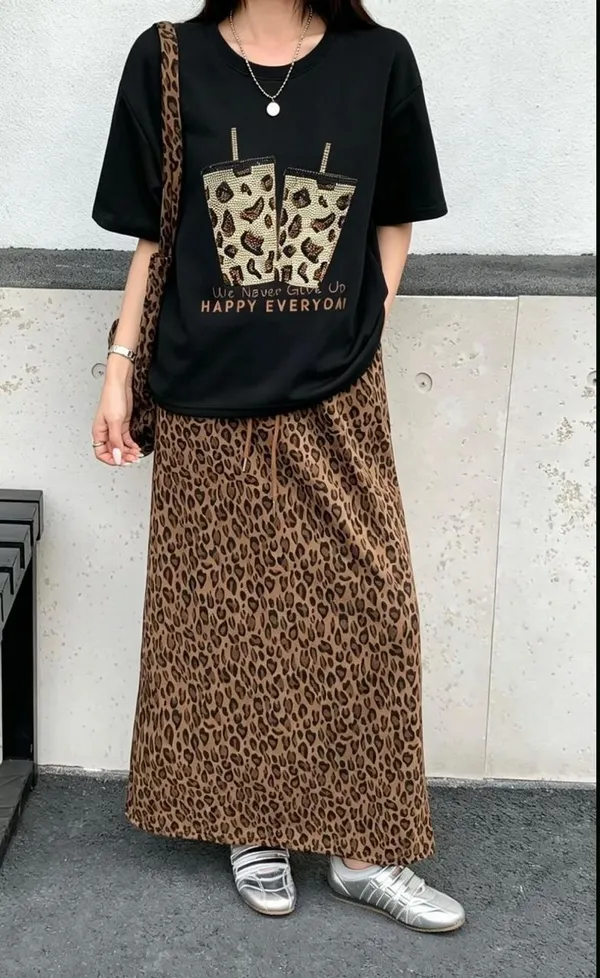 Black_Viscose_Animal_Print_Skirt_Set_For_Women