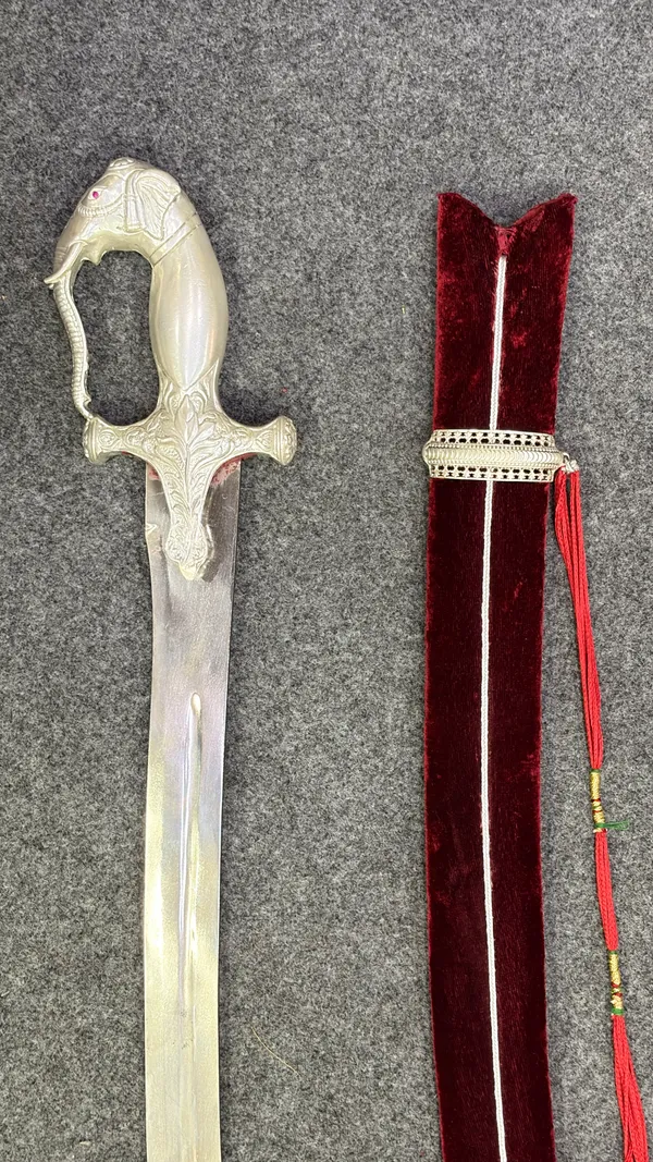 Royal_Rajputana_Decorative_Sword