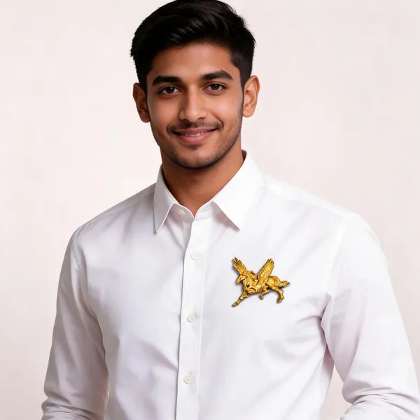 Gold_Metal_Winged_Horse_Brooch_For_Men