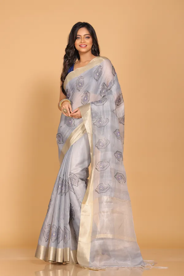 kota_zari_stripe_embroidery_saree