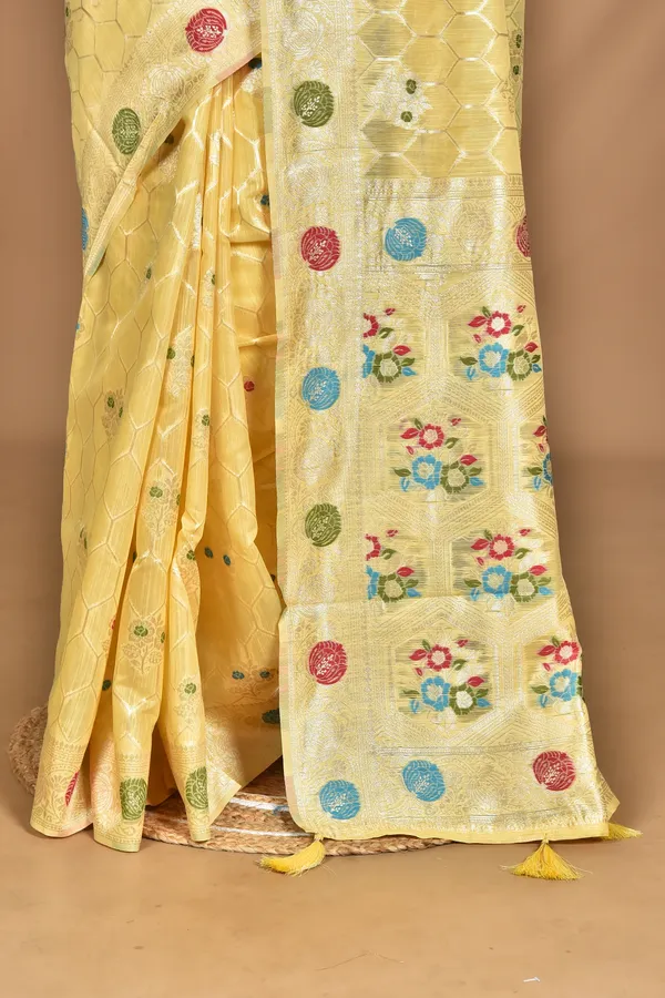 Women_Desgin_Chanderi_Silk_Saree