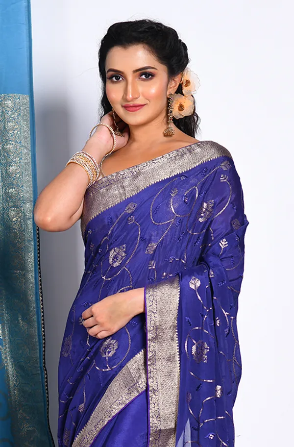 Floral_Embroidered_Pure_Chiffon_Saree