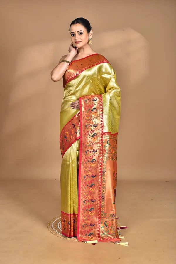 Women_Desgin_Banarasi_Silk_Saree