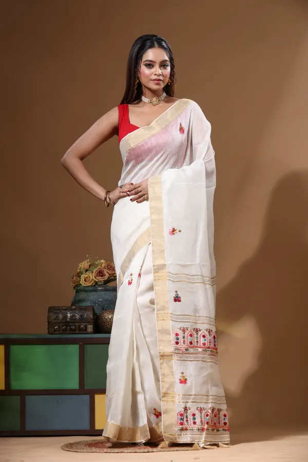OFF-WHITE_PURE_LINEN_with_KANTHA_WORK_Saree_with_Blouse_Piece
