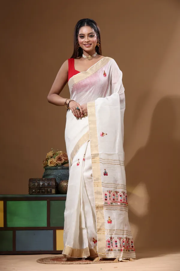 OFF-WHITE_PURE_LINEN_with_KANTHA_WORK_Saree_with_Blouse_Piece