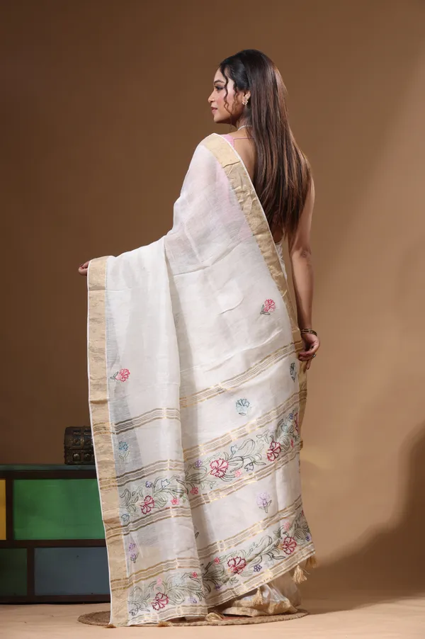 OFF-WHITE_SILK_LINEN_with_KANTHA_WORK_Saree_with_Blouse_Piece