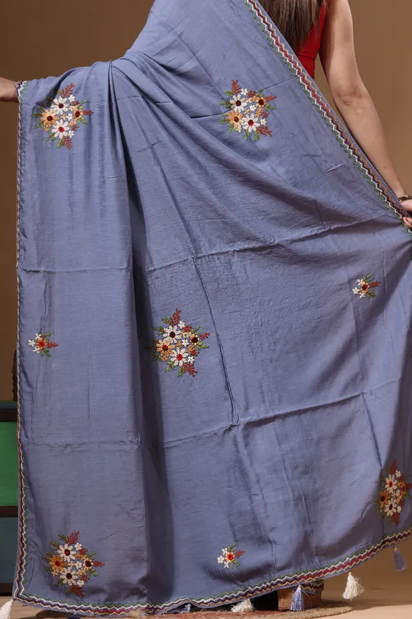 TEAL_BLUE_PURE_LINEN_with_KANTHA_WORK_Saree_with_Blouse_Piece