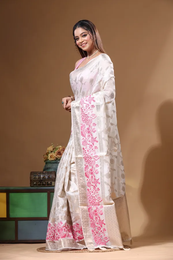 OFF-WHITE_BANARASI_SILK_(JACQUARD)_with__EMBROIDERY_Saree_with_Blouse_Piece