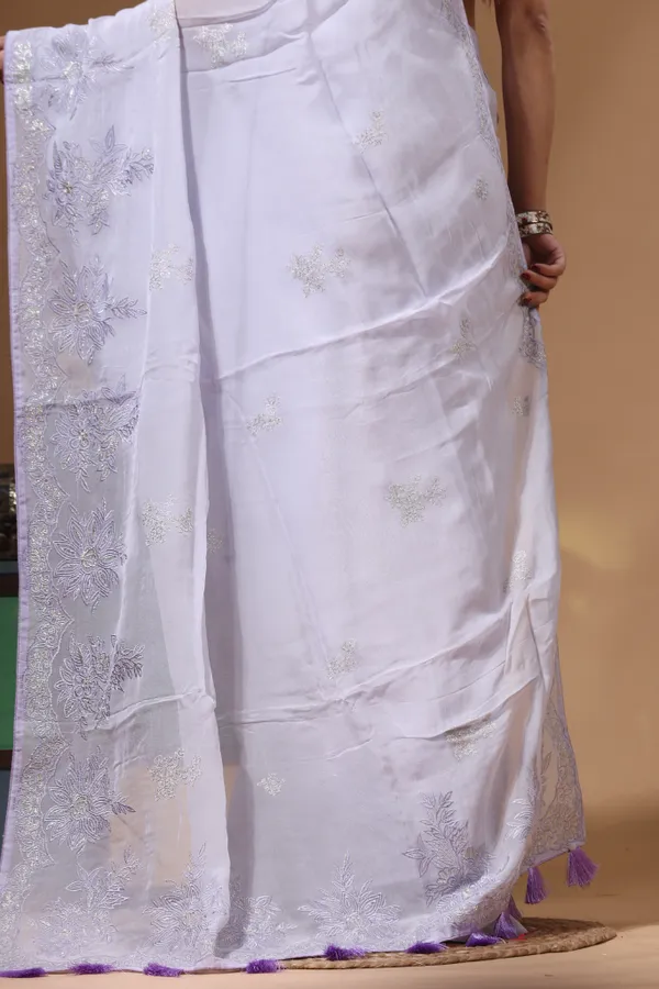 LAVENDAR_VISCOSE_ORGANZA_with__EMBROIDEERY_Saree_with_Blouse_Piece
