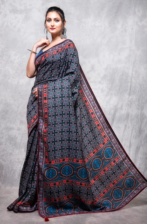 Pure_dola_silk_saree_digital_print