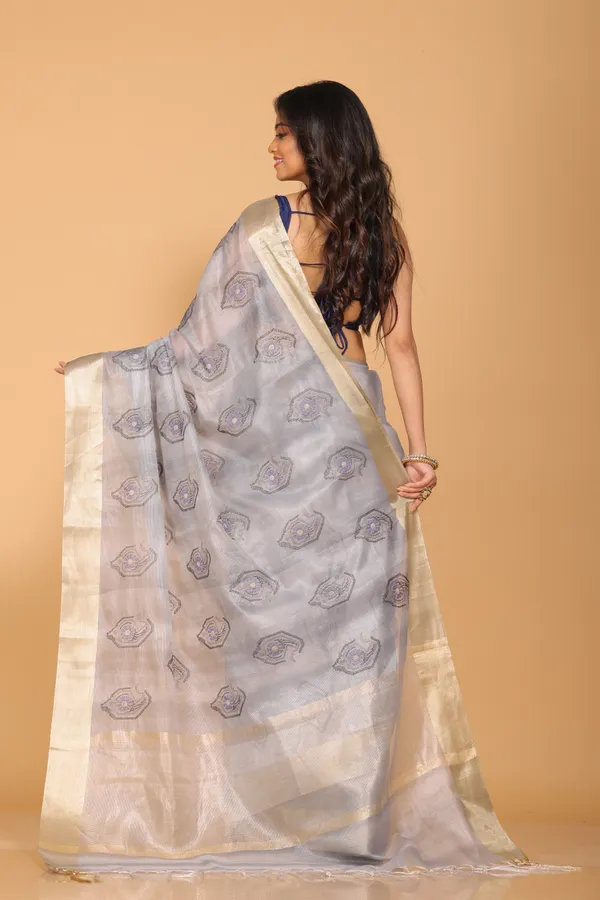 kota_zari_stripe_embroidery_saree