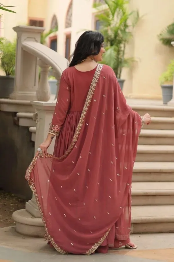 Rose_Embellished_Anarkali_Suit_Set_for_Women