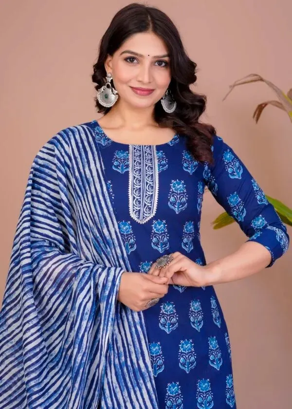 Blue_Printed_Kurta_Set_for_Women