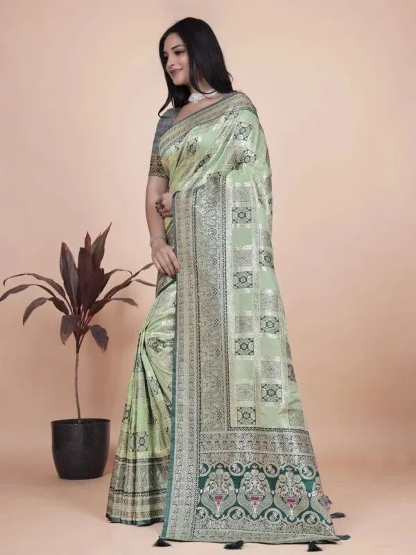 Green_Printed_Saree_for_Women
