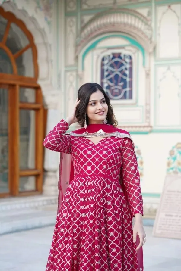 Magenta_Printed_Anarkali_Kurta_With_Dupatta_for_Women