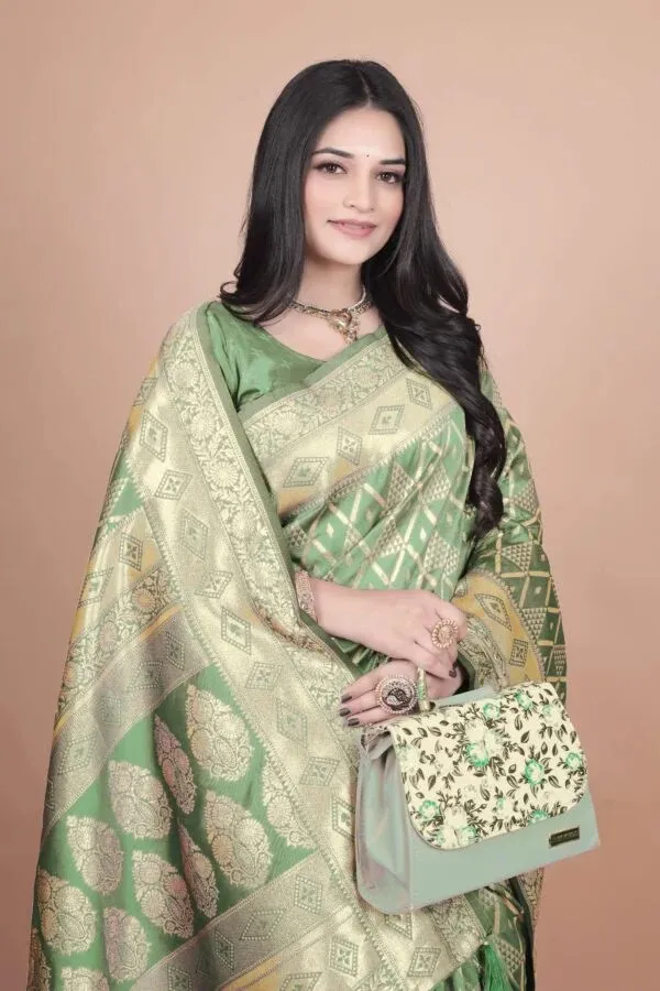 Green_Brocade_Saree_for_Women