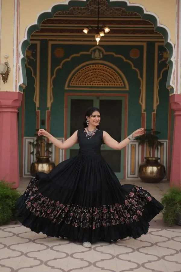 Black_Flared_Anarkali_Dress_for_Women