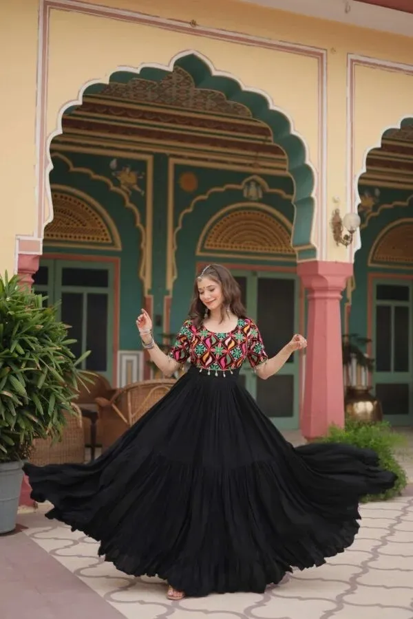 Black_Printed_Flared_Maxi_Dress_for_Women