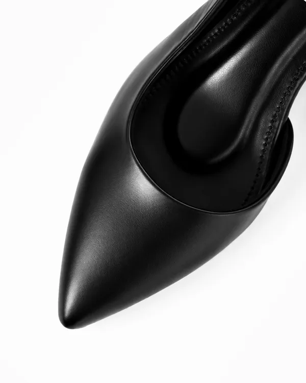 BELLY_BLACK_MATT_WITH_OPEN_BACK_STRAP_DETAIL_BLOCK_HEEL