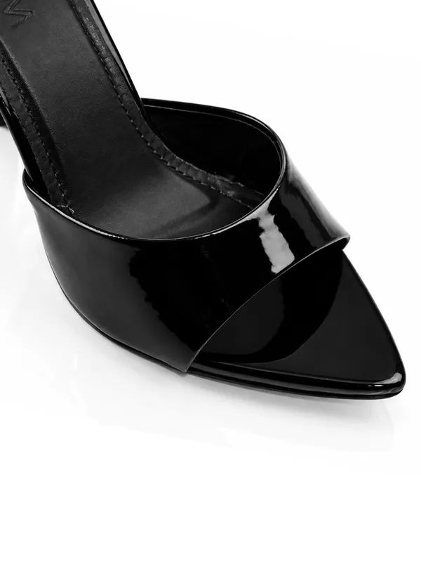 POINTED_CLASSY_BLACK_SLIM_HEEL_