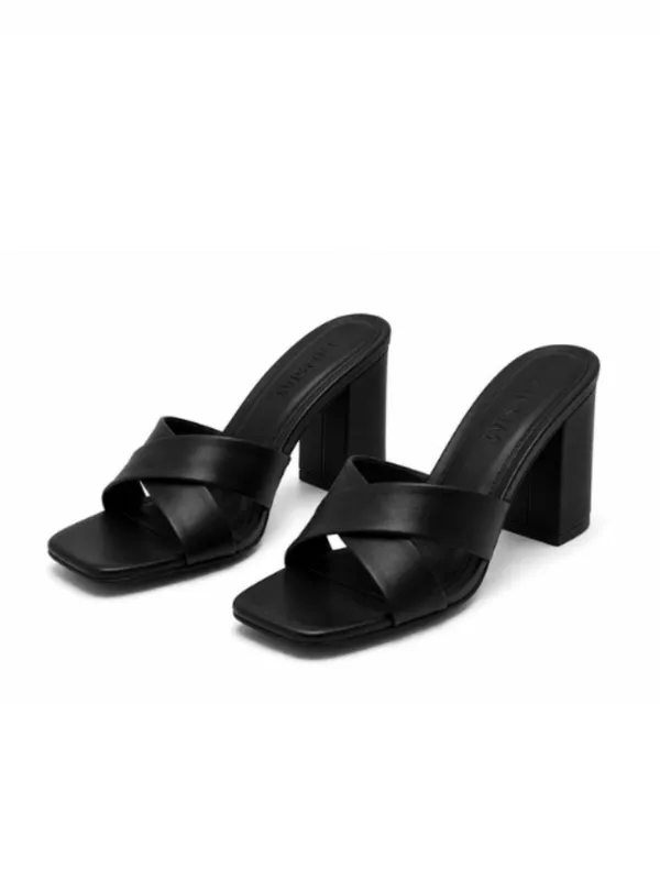 Black_Faux_Leather_Chunky_Block_Heel_Sandal_For_Women