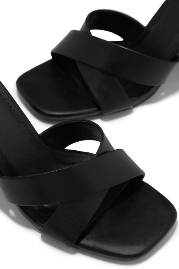 Black_Faux_Leather_Chunky_Block_Heel_Sandal_For_Women