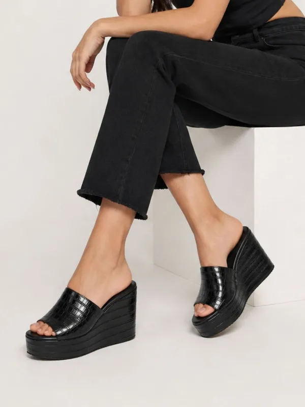Black_Faux_Leather_Croc_High_Platform_Wedge_Slip-On_Mule_For_Women
