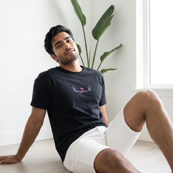 Black_And_White_Casual_T-Shirt_And_Shorts_Set_for_Men