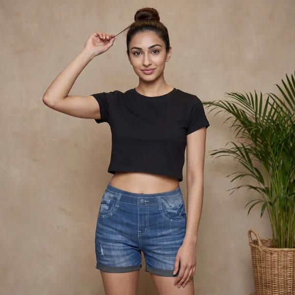 Black_Short_Sleeve_Crop_Top_for_Women
