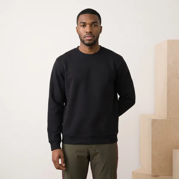 Black_Regular_Fit_Sweatshirt_for_Men