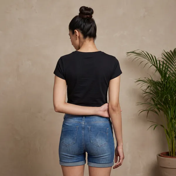 Black_Short_Sleeve_Crop_Top_for_Women