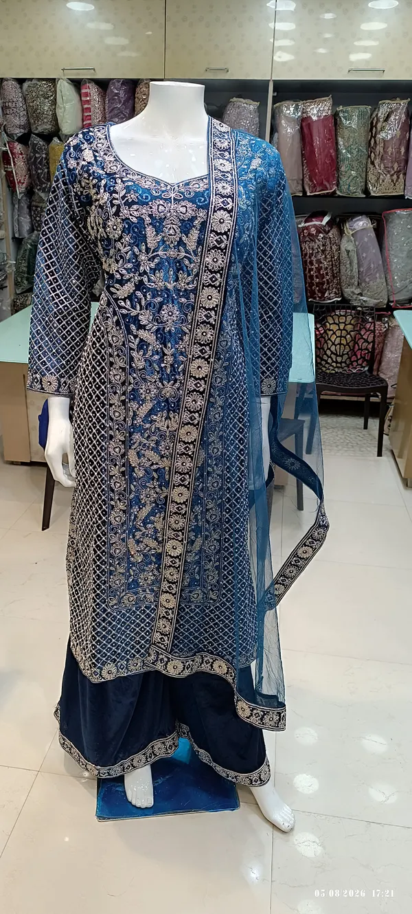 Blue_Velvet_Kurta_Set_For_Women