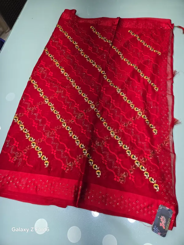 plain_saree_heavy_border_ston