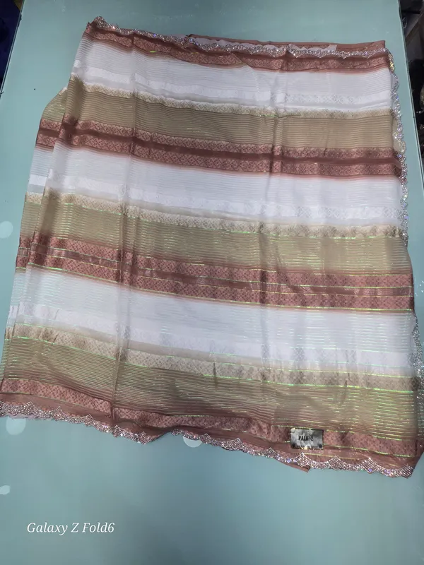plain_saree_heavy_border_ston