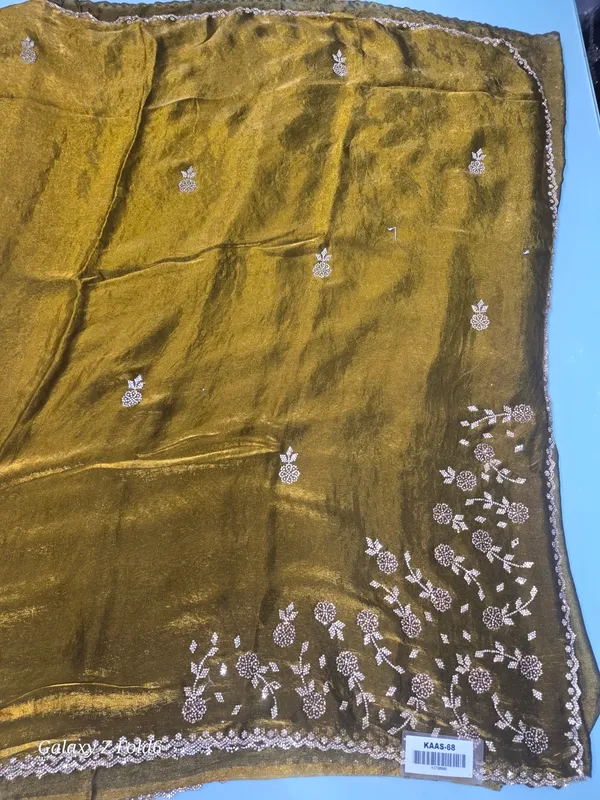 hand_work_saree_with_corner_work
