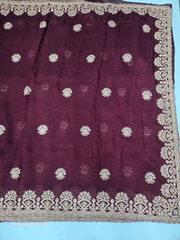 full_heavy_border_saree_with_self_embrodery_and_stone_kundan_work
